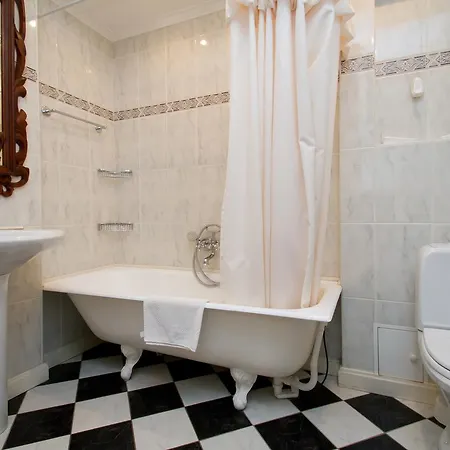 на бориса гринченка Apartment *